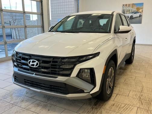 2026 Hyundai TUCSON Hybrid Blue SE