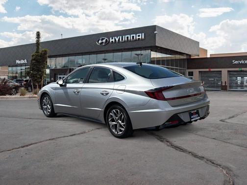 2021 Hyundai SONATA SEL