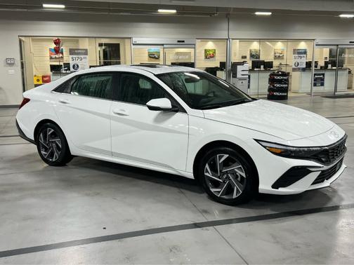 2026 Hyundai ELANTRA HEV Limited