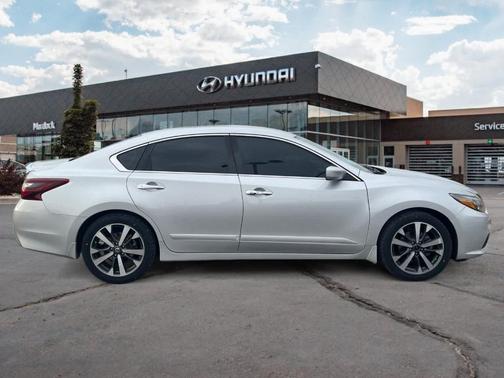 2017 Nissan Altima 2.5 SR