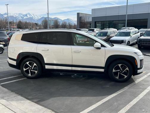 2026 Hyundai IONIQ 9 SE