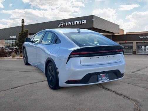 2024 Toyota Prius LE