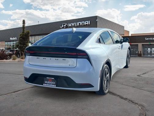 2024 Toyota Prius LE