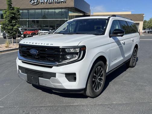 Oxford White 2025 Ford Expedition Max Platinum