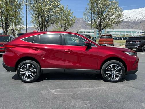 2023 Toyota Venza LE