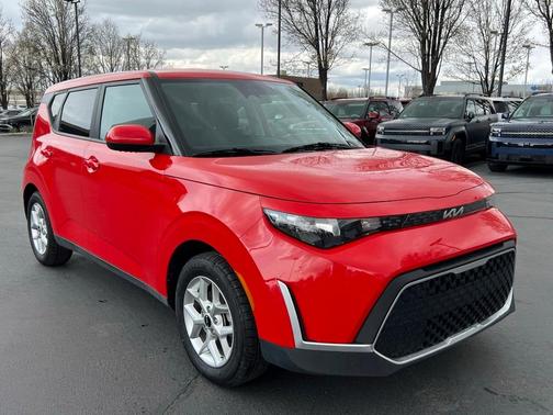 2023 Kia Soul LX