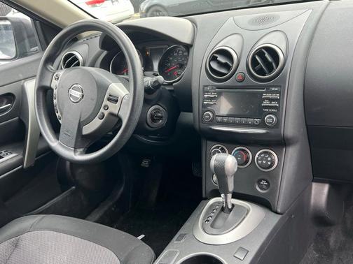 2013 Nissan Rogue SV
