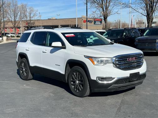 Summit White 2019 GMC Acadia SLT-1