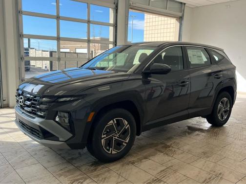 Gray 2026 Hyundai TUCSON Hybrid Blue SE