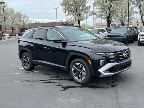 Black 2026 Hyundai TUCSON Hybrid SEL
