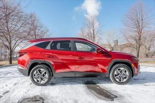 2025 Hyundai TUCSON Plug-In Hybrid SEL