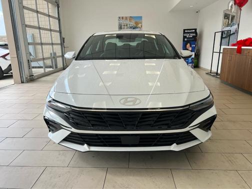 2026 Hyundai ELANTRA HEV Limited