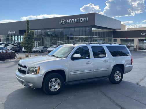 Sheer Silver Metallic 2011 Chevrolet Suburban 1500 LT