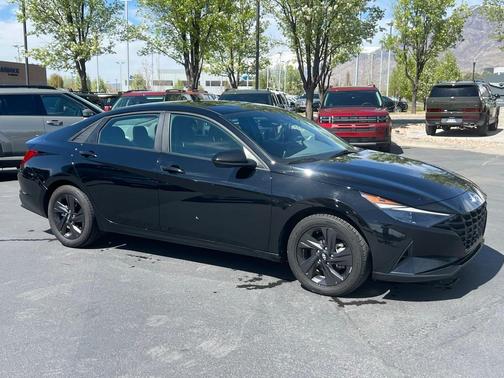 2022 Hyundai ELANTRA HEV Blue
