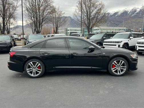 Mythos Black Metallic 2021 Audi A6 55 Premium