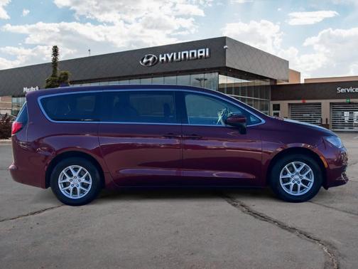 2017 Chrysler Pacifica Touring