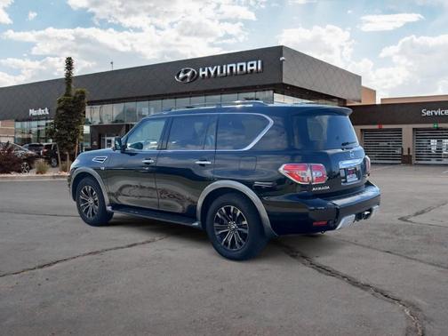 2017 Nissan Armada Platinum