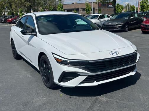 Serenity White Pearl 2026 Hyundai ELANTRA SEL Sport