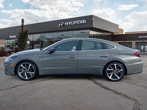 2022 Hyundai SONATA SEL Plus