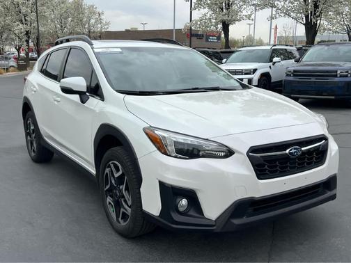Crystal White Pearl 2019 Subaru Crosstrek 2.0i Limited