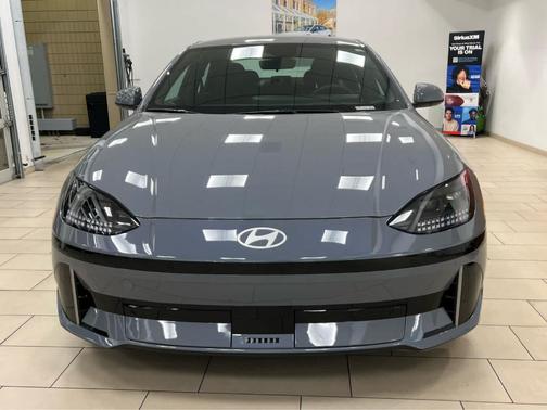 2025 Hyundai IONIQ 6 SE
