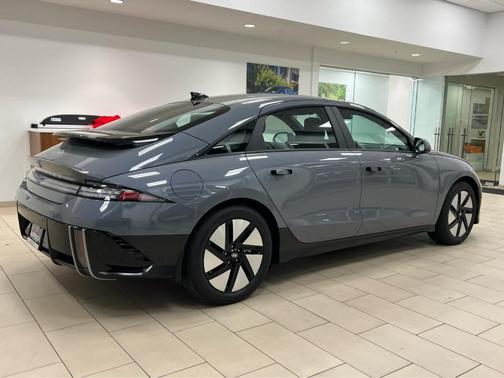 2025 Hyundai IONIQ 6 SE
