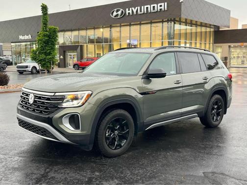Avocado Green 2024 Volkswagen Atlas 2.0T Peak Edition SE w/Technology