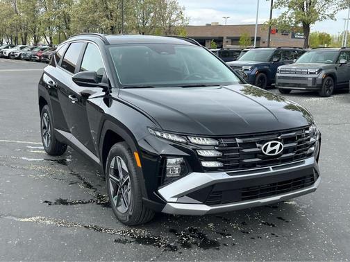 Ash Black 2026 Hyundai TUCSON Hybrid SEL