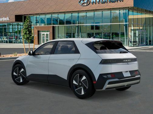 2026 Hyundai IONIQ 5 SE