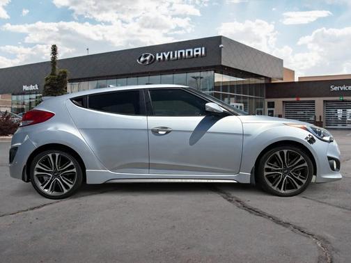 2016 Hyundai Veloster Turbo
