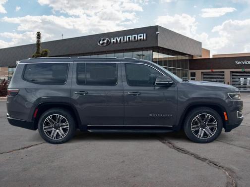 2022 Jeep Wagoneer Series III