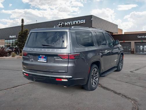 2022 Jeep Wagoneer Series III