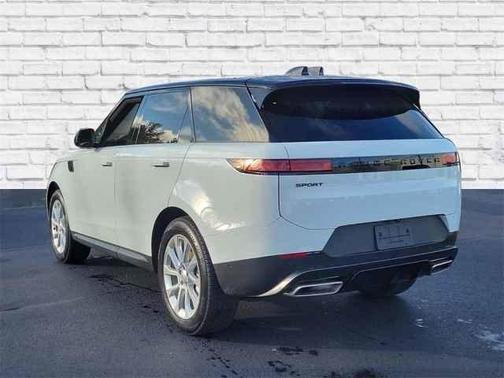 2025 Land Rover Range Rover Sport P360 SE