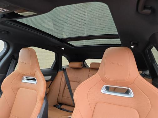 2026 Jaguar F-PACE P250 R-Dynamic S