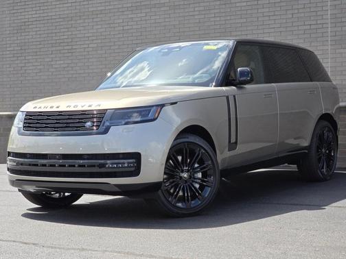 2025 Land Rover Range Rover P530 SE 7 Seat