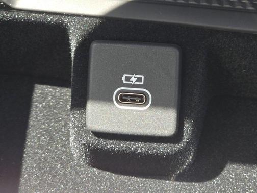 2025 Land Rover Range Rover P530 SE 7 Seat