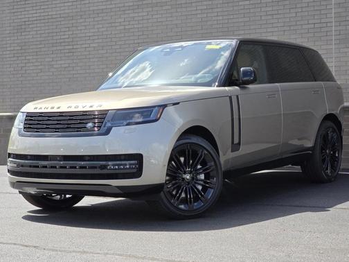 2025 Land Rover Range Rover P530 SE 7 Seat