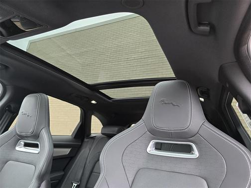 2026 Jaguar F-PACE P250 R-Dynamic S