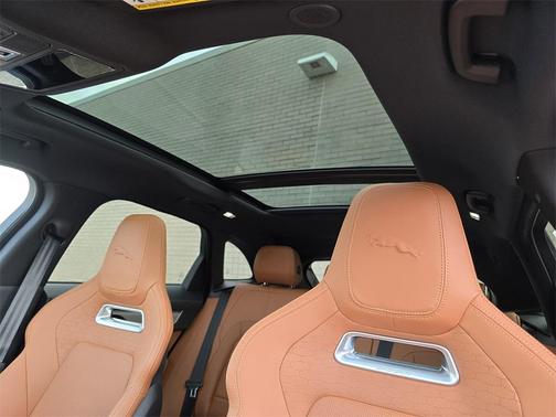 2026 Jaguar F-PACE P400 R-Dynamic S