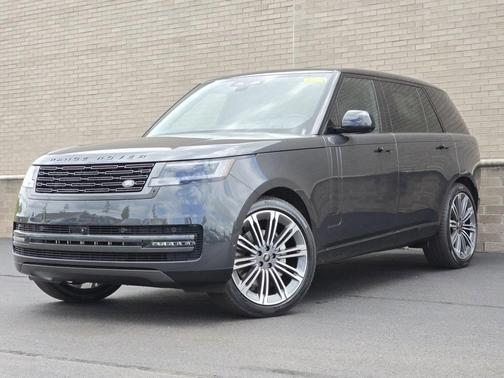 2025 Land Rover Range Rover P400 SE 7 Seat