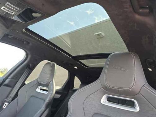 2026 Jaguar F-PACE P250 R-Dynamic S