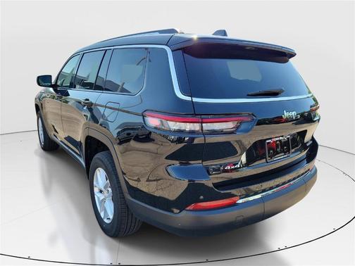Diamond Black 2023 Jeep Grand Cherokee L Laredo