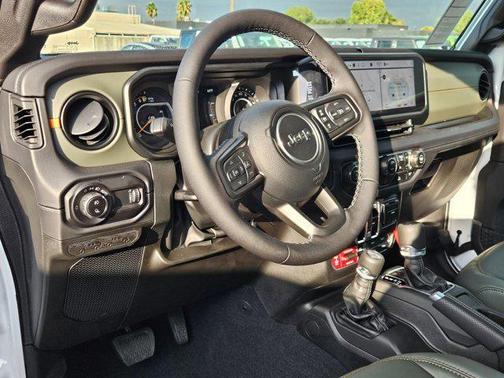 2025 Jeep Gladiator Mojave 4x4