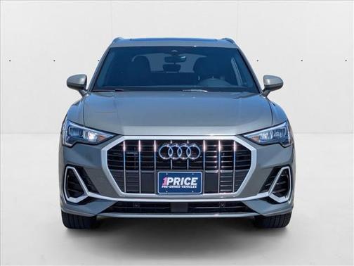2022 Audi Q3 45 S line Premium