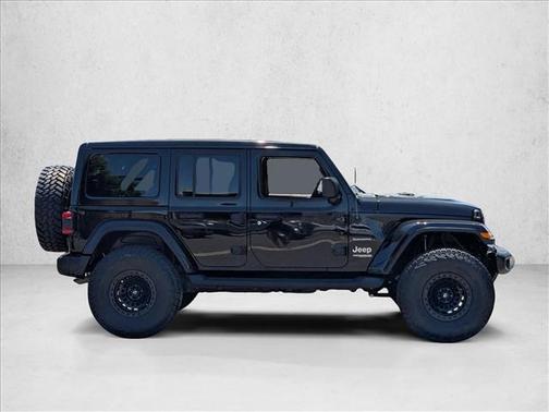 Black Clearcoat 2020 Jeep Wrangler Unlimited Sahara