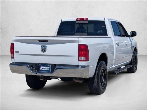 Bright White Clearcoat 2019 RAM 1500 SLT
