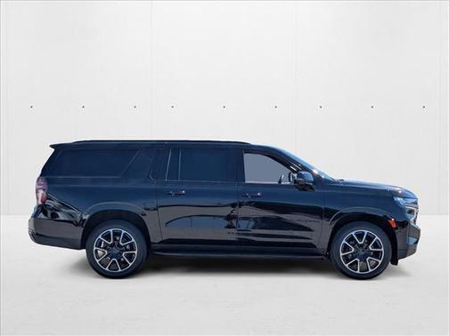 2022 Chevrolet Suburban RST
