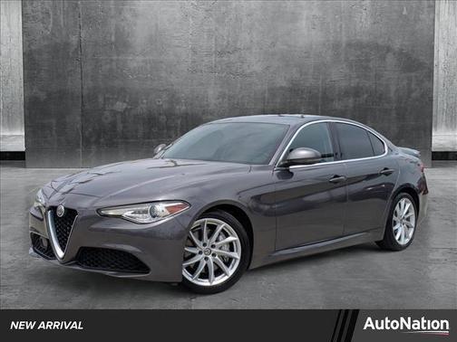 2019 Alfa Romeo Giulia Base
