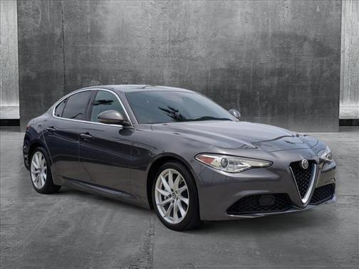 2019 Alfa Romeo Giulia Base