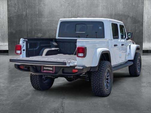 2025 Jeep Gladiator High Tide